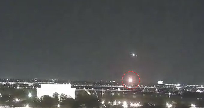 Airplane collision Video