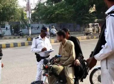 One-way traffic fine Karachi