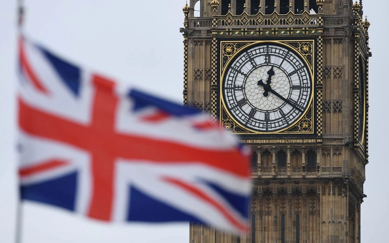 UK may restrict Pakistani students